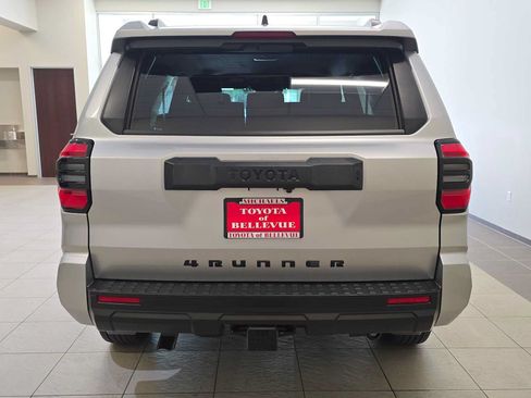 Certified 2026 Toyota 4Runner SR5 AWD/4WD image 5