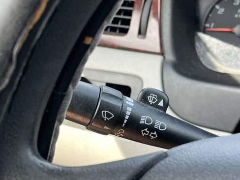 Used 2008 Chevrolet Impala LS FWD image 25