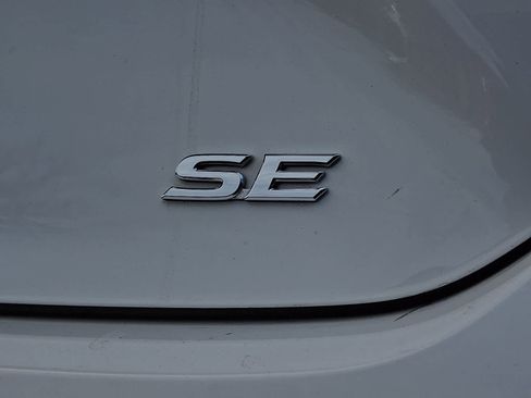 Certified 2025 Toyota Camry SE image 31