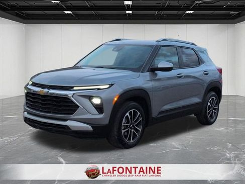 Used 2025 Chevrolet TrailBlazer LT image 4