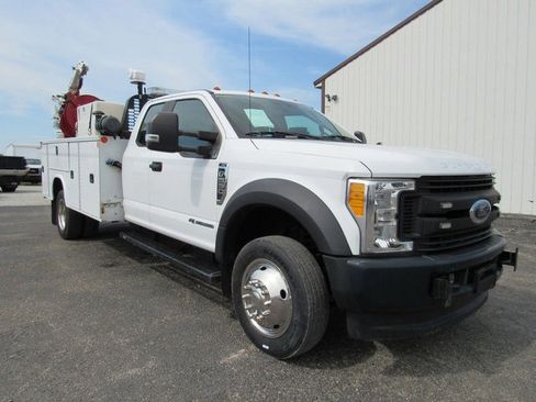 Used 2017 Ford F550 4x4 SuperCab Super Duty w/ Power Equipment Group image 8