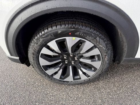 New 2026 Ford Explorer Platinum w/ LUX Leather Package image 36