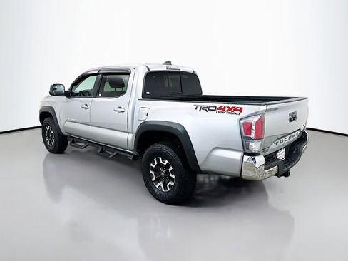 Used 2022 Toyota Tacoma TRD Off-Road image 5