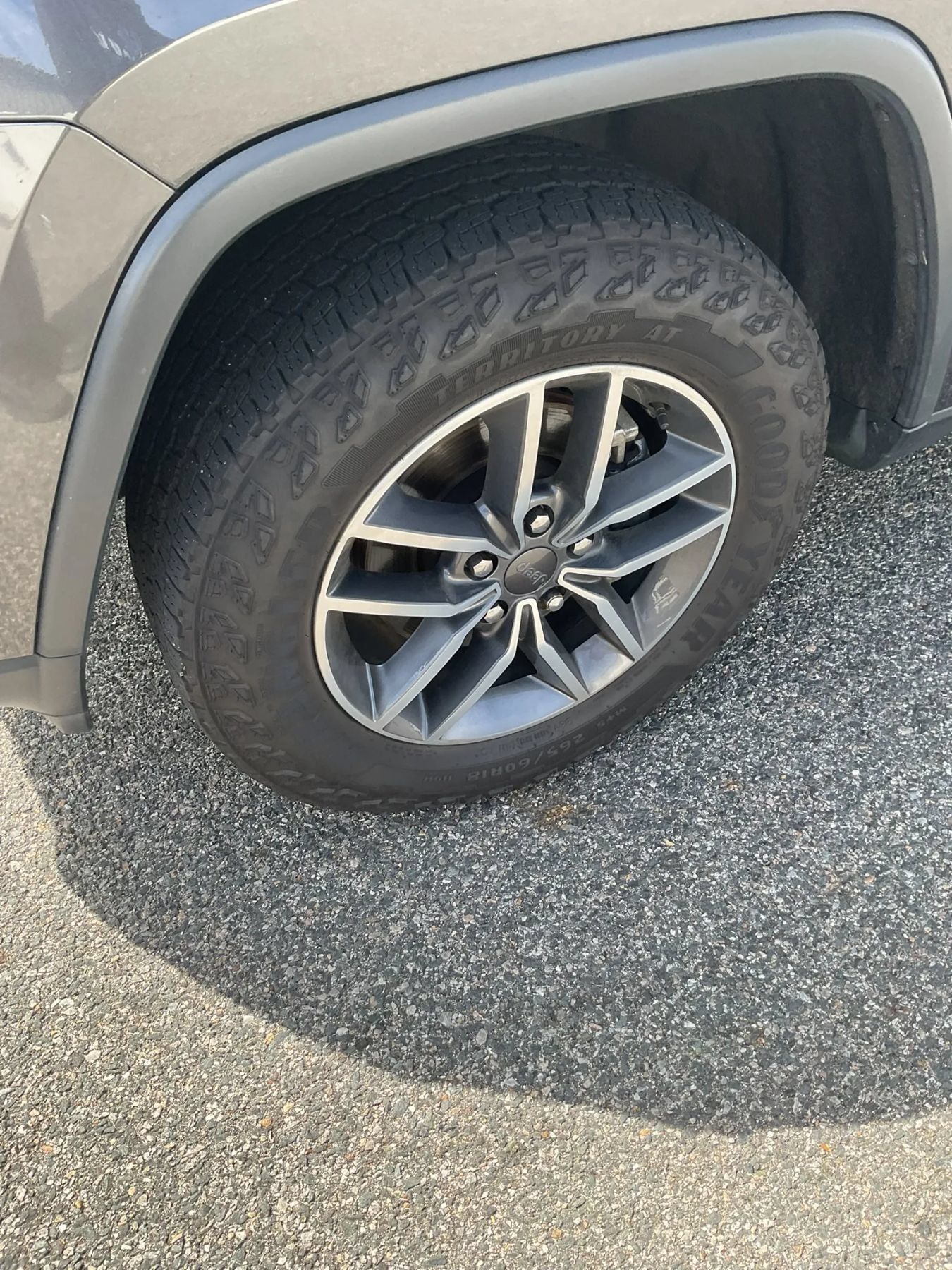 Used 2019 Jeep Grand Cherokee Limited AWD/4WD image 9