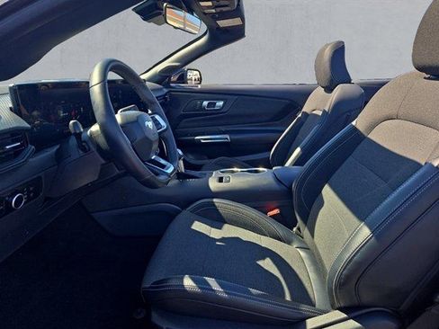 Certified 2025 Ford Mustang Convertible RWD image 11