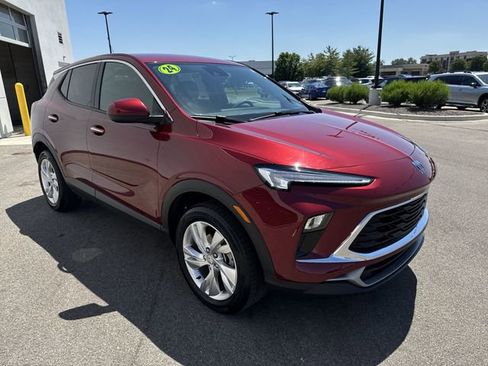 Certified 2024 Buick Encore GX Preferred w/ Comfort Package AWD/4WD image 7