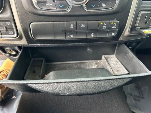 Used 2018 RAM 1500 Big Horn image 22