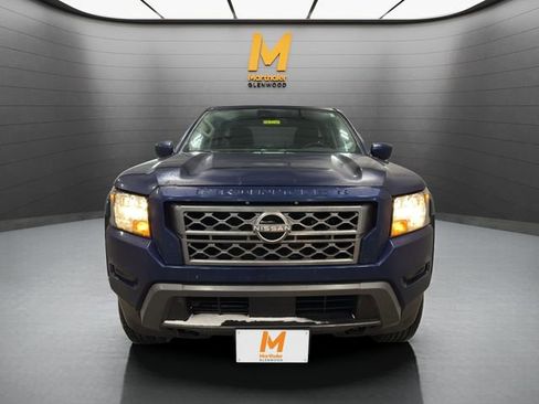 Used 2022 Nissan Frontier SV w/ Technology Package image 3