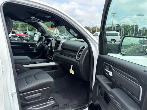 New 2026 RAM 1500 Big Horn AWD/4WD image 28