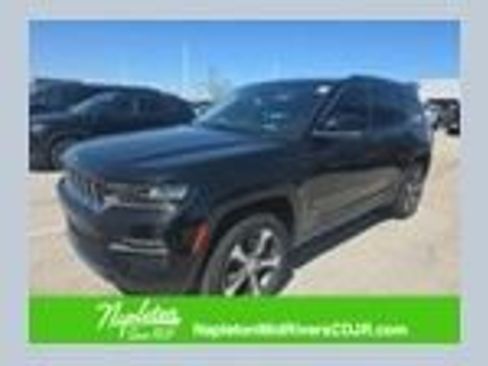 Used 2022 Jeep Grand Cherokee Limited 4xe image 1