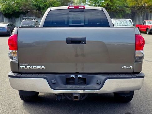 Used 2008 Toyota Tundra 4x4 Double Cab w/ Tow Pkg image 6