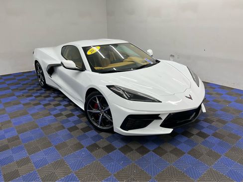 Used 2022 Chevrolet Corvette Stingray Premium Cpe w/ Engine Appearance Package image 37