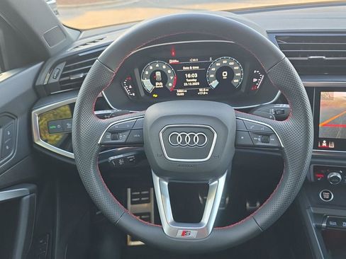 Used 2025 Audi Q3 2.0T Premium Plus w/ Premium Plus Package image 11