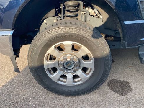 Used 2023 Ford F250 XLT w/ FX4 Off-Road Package AWD/4WD image 15