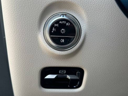 New 2026 Mercedes-Benz C 300 Sedan image 28