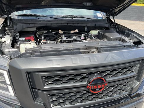 Used 2024 Nissan Titan PRO-4X w/ Pro-4x Convenience Package AWD/4WD image 22