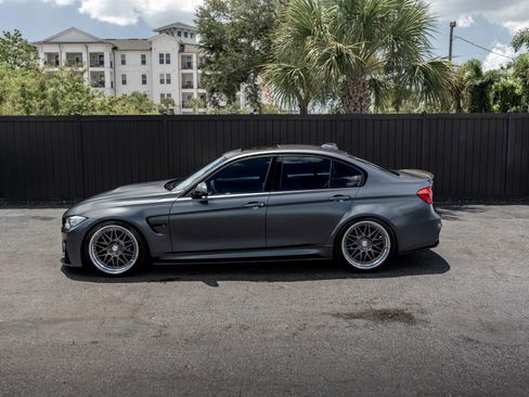 Used 2017 BMW M3 RWD image 30
