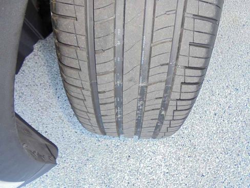 Used 2017 Ford Escape SE AWD/4WD image 5