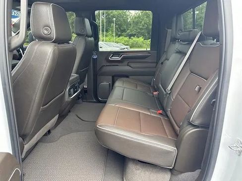 Used 2024 GMC Sierra 2500 Denali w/ Denali Reserve Package AWD/4WD image 15