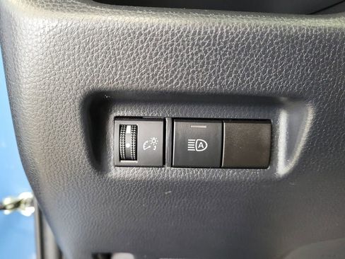 Used 2023 Toyota RAV4 AWD Hybrid image 32