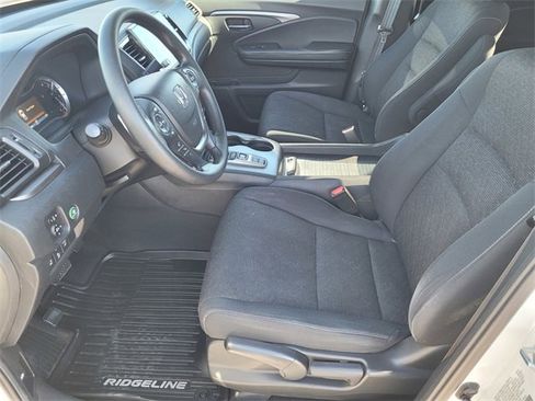 Used 2021 Honda Ridgeline Sport image 13