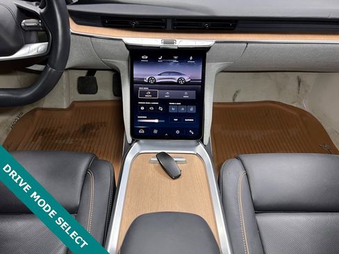 Used 2023 Lucid Air Touring image 6