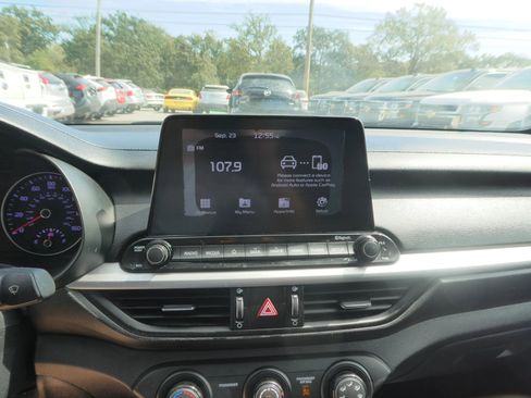 Used 2020 Kia Forte LXS image 18