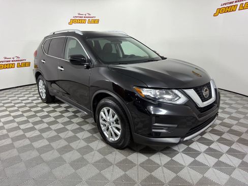 Used 2018 Nissan Rogue SV image 8
