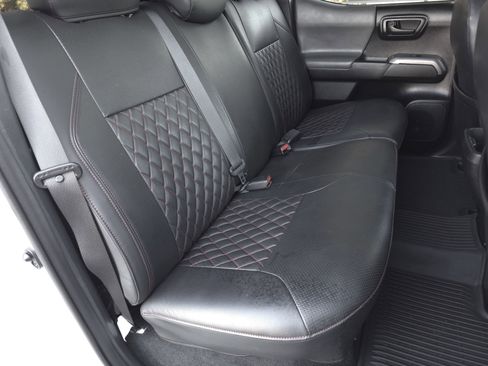 Used 2021 Toyota Tacoma SR5 image 31