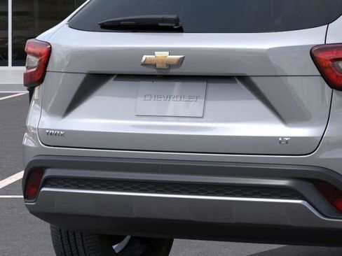 New 2026 Chevrolet Trax LT w/ Driver Confidence Package image 14