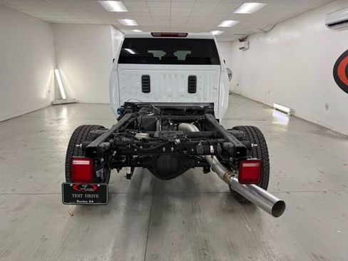 New 2026 GMC Sierra 3500 Pro w/ Convenience Package image 7