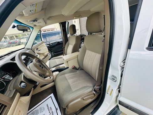 Used 2011 Jeep Liberty Sport RWD image 14
