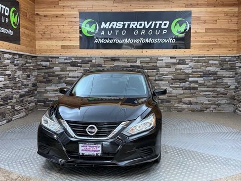 Used 2017 Nissan Altima 2.5 S w/ Power Driver Seat Package FWD image 4