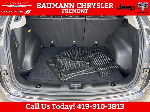 Used 2022 Jeep Compass Latitude w/ Convenience Group AWD/4WD image 23