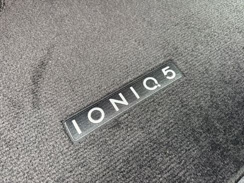 Used 2025 Hyundai Ioniq 5 SEL image 37