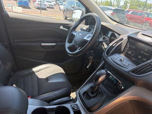 Used 2015 Ford Escape SE w/ SE Chrome Package FWD image 19