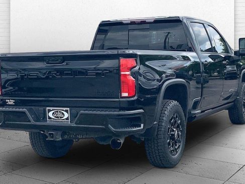 Used 2024 Chevrolet Silverado 2500 High Country w/ Midnight Edition AWD/4WD image 12