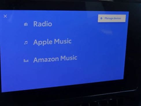 Used 2023 Toyota Corolla Cross XLE image 21