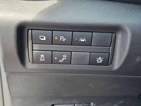 Used 2024 Nissan Kicks S image 18