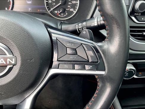 Used 2023 Nissan Altima 2.5 SR FWD image 28
