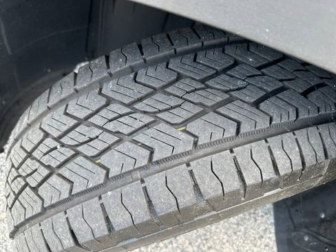 Certified 2024 Volkswagen Atlas Peak Edition SE AWD/4WD image 41