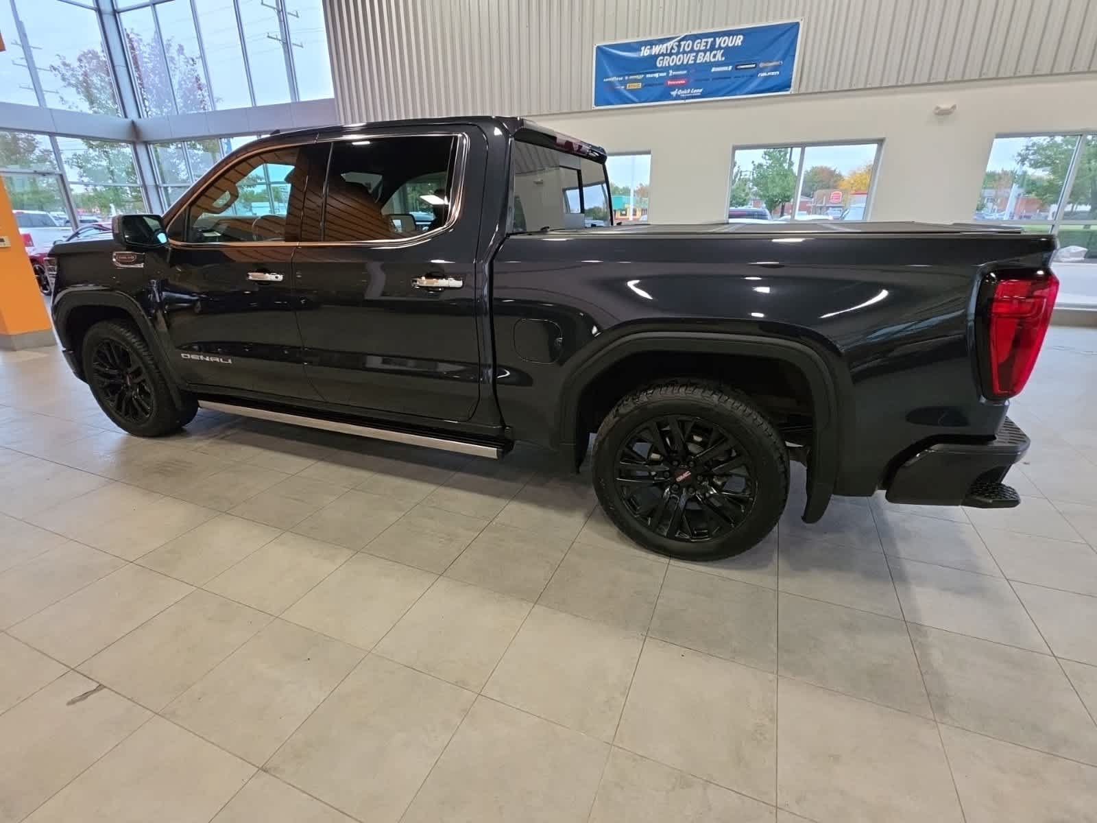 Used 2023 GMC Sierra 1500 Denali AWD/4WD image 15