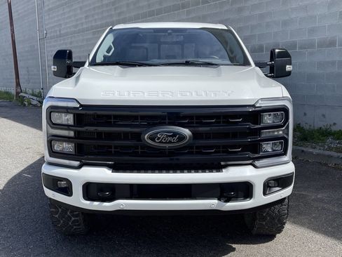 Used 2023 Ford F350 Lariat w/ Lariat Ultimate Package AWD/4WD image 3