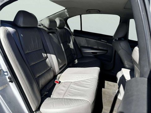 Used 2010 Honda Accord EX-L image 49