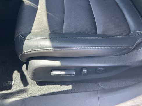 Used 2022 Honda Accord Sport image 11
