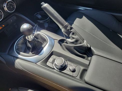 New 2026 MAZDA MX-5 Miata RF Grand Touring w/ Appearance Package RWD image 16