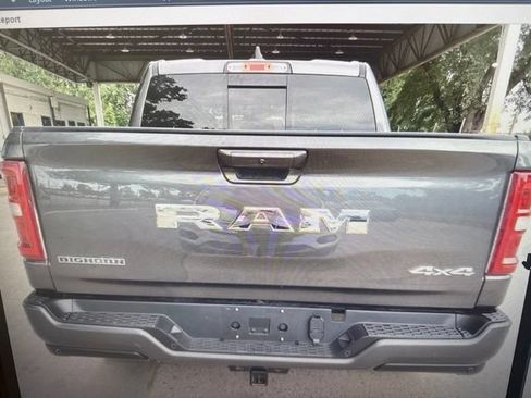 Used 2025 RAM 1500 Big Horn AWD/4WD image 3