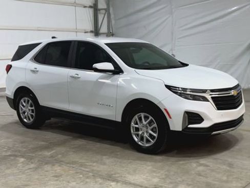 Certified 2024 Chevrolet Equinox LT image 2