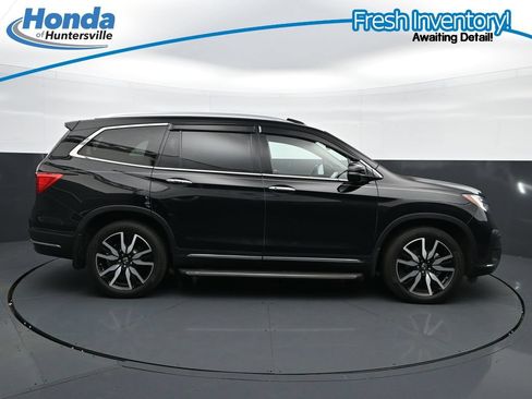 Used 2021 Honda Pilot Touring image 11