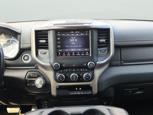 Used 2021 RAM 1500 Laramie AWD/4WD image 12